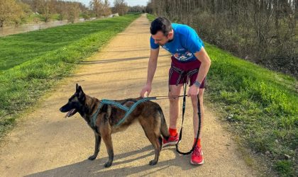 chien et son maitre faisant du cannicros